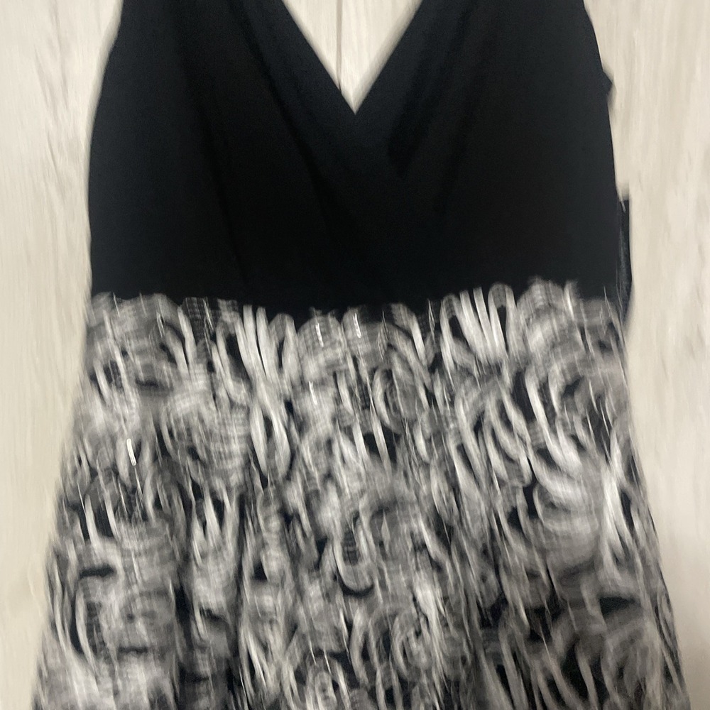 R&m Richard BLACK AND WHITESLEEVELESS DRESS WITH LACE SEQUENCE GLITERING SIZE 8 - Picture 3 of 10